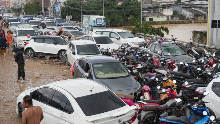 ตร.ภาค 9 ขอโทษใช้แบคโฮดันรถเปิดทางหาดใหญ่ ยอมชดใช้ค่าเสียหาย