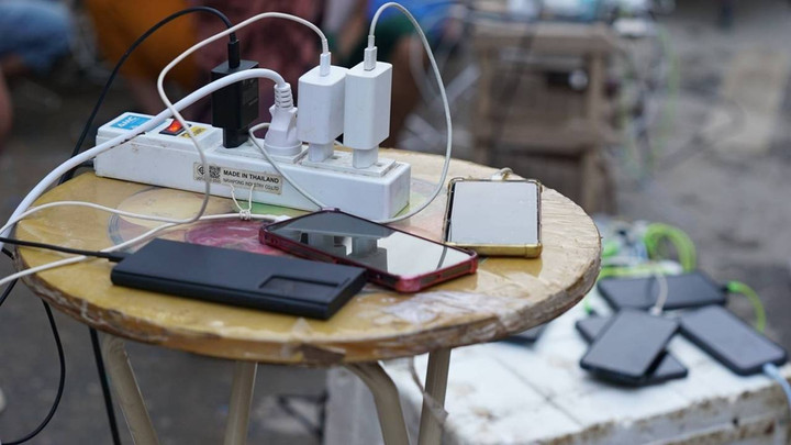 กสทช.สั่งค่ายมือถือ "ไม่คิดค่าโทรศัพท์-อินเทอร์เน็ต" บรรเทาน้ำท่วมหาดใหญ่