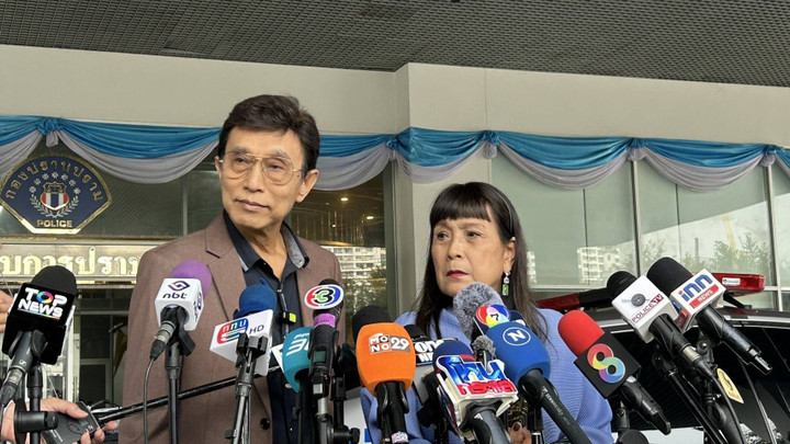 "พิงค์แพนเตอร์-วินัย-สุดา" เข้าให้ข้อมูลตำรวจปมเงินวัดพระบาทน้ำพุ