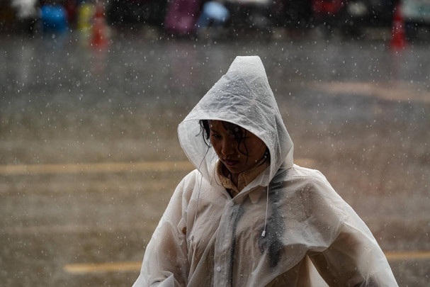 เตือน “กทม.-ปริมณฑล”ระวังฝนหนัก ทั่วประเทศยังมีฝนปกคลุม