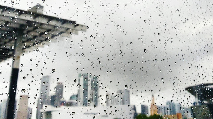 สภาพอากาศวันนี้ ไทยตอนบน "ฝนตกหนัก" เตือนน้ำท่วมฉับพลัน