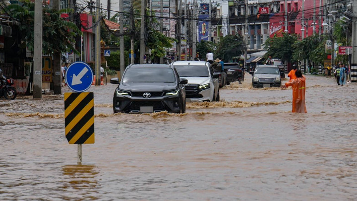 ปภ.เผย 16 จังหวัดน้ำยังท่วม 23,851 ครัวเรือนเดือดร้อน