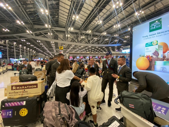 รวมภาพ "ทัพนักกีฬาไทย" เดินทางไปจีน ลุยศึกเอเชียนเกมส์ 2022