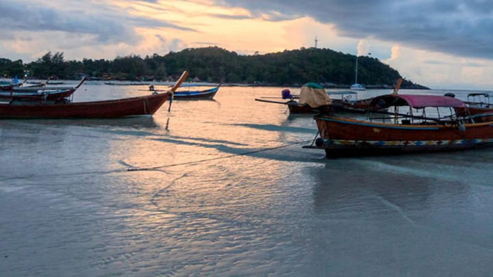 สภาพอากาศวันนี้ ภาคใต้ฝนตกหนักถึงหนักมาก 70% พื้นที่ เรือเล็กงดออกฝั่ง