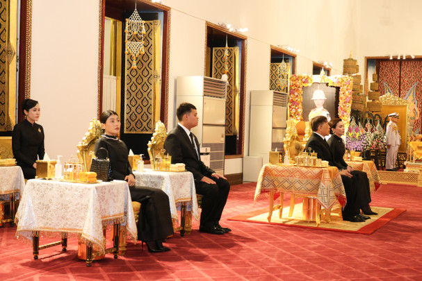 ในหลวง พระราชินี ทรงบำเพ็ญพระราชกุศลพระพิธีธรรมสวดพระอภิธรรมพระศพ "เจ้าฟ้าพัชรกิติยาภาฯ"