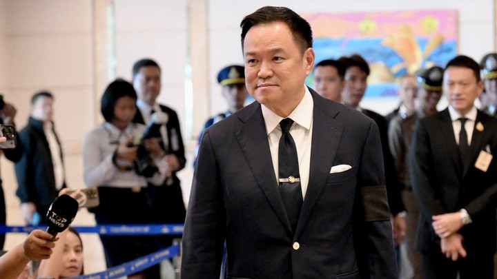 "อนุทิน" ดึง EEC คืน ยกเลิกคำสั่งให้ "พิพัฒน์" กำกับดูแล