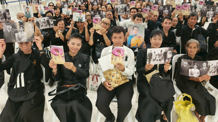 สำนักพระราชวังเปิดให้ ปชช.เข้าถวายสักการะพระศพ "เจ้าฟ้าพัชรกิติยาภาฯ" วันแรก