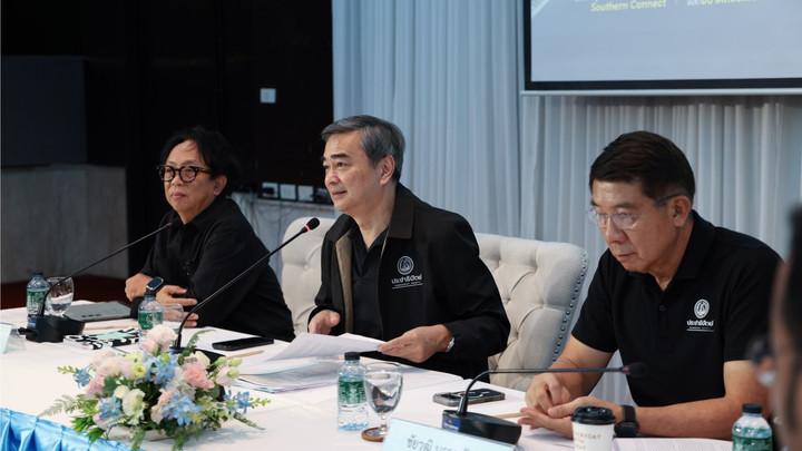 "อภิสิทธิ์" จี้รัฐบาลป้องน้ำท่วมหาดใหญ่ "นายกแป้น" รับงบสะสมเทศบาลใช้หมดแล้ว