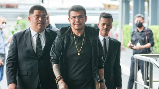 ตร.บุกจับ “โทน บางแค” ย่านบางกรวย คดีหลอกขายกล้องส่องพระ