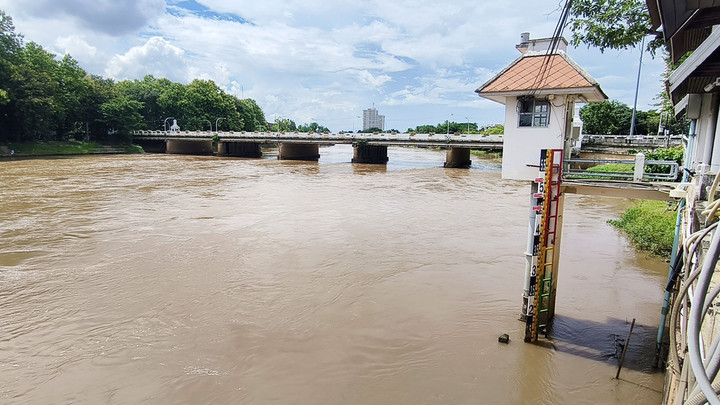 ชลประทานเชียงใหม่เร่งพร่องน้ำปิง รับมวลน้ำเหนือไหลผ่านตัวเมือง