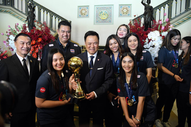 นายกฯ เปิดทำเนียบฯ ต้อนรับทัพนักตบลูกยางสาวไทย-แชมป์เอเชีย