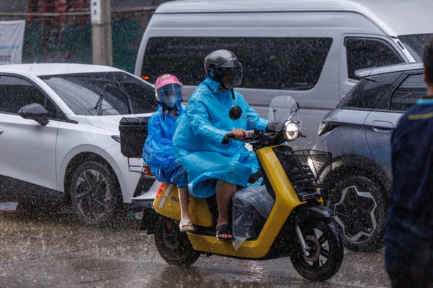 สภาพอากาศวันนี้ "อีสานตอนล่าง-ตะวันออก-กทม." รับมือฝนตกหนักมาก