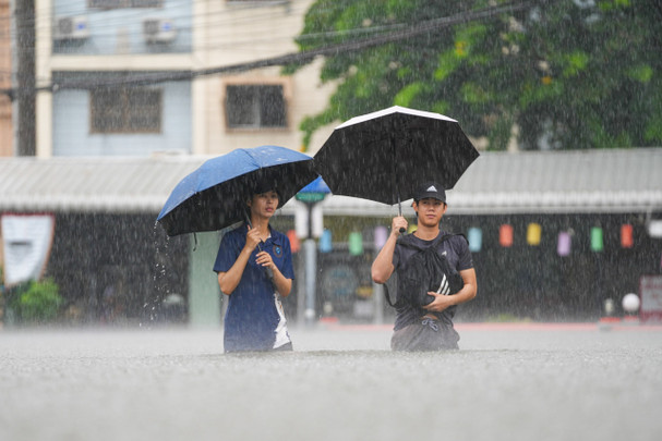 กรมอุตุฯ เตือนภัยฝนตกแบบใหม่ ปรับภาษา-การสื่อสาร ให้เข้าใจง่ายขึ้น สังคมออนไลน์ชื่นชม