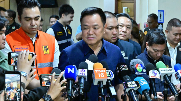 PM meets southern governors in Pattani as flood response efforts continue