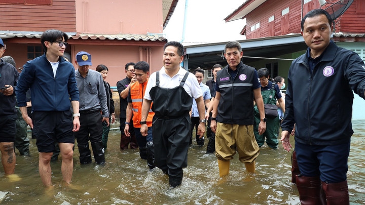 "วราวุธ" ขอกรมชลฯ ลดรับน้ำจากเจ้าพระยา-เร่งระบาย "น้ำท่าจีน" ช่วงน้ำทะเลไม่หนุน