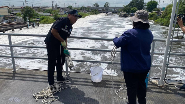 คพ.ตรวจซ้ำคุณภาพน้ำคลองรังสิตฯ พบค่า DO ต่ำบางจุด แนะเลี่ยงสัมผัสน้ำ
