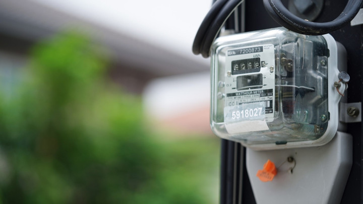 "พีระพันธุ์" เผยค่าไฟงวด ก.ย.-ธ.ค.68 อาจลดลงเหลือ 3.95 บาทต่อหน่วย