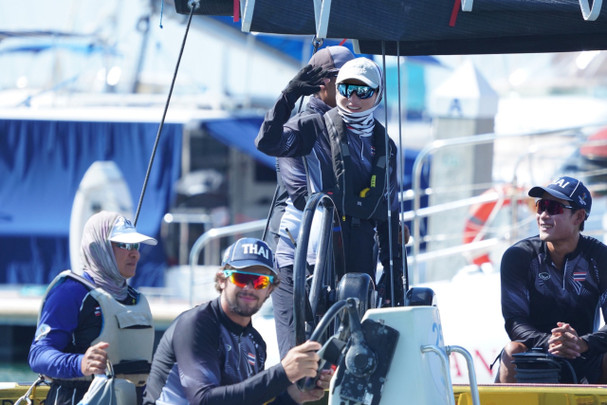 "สมเด็จพระราชินี" ทรงนำทัพคว้าเหรียญทองซีเกมส์ การแข่งขันเรือใบประเภท SSL47