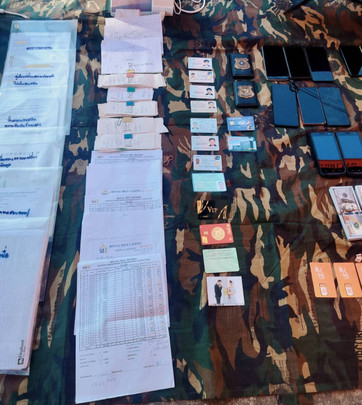 ทหารบุกค้นแหล่งกบดานแก๊งสแกมเมอร์ช่องจอม พบหลักฐานหลอกลวงเพียบ