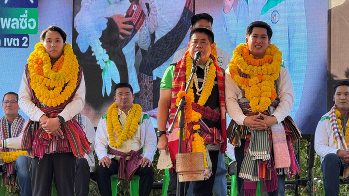 "ธรรมนัส" เปิดเวทีร้อยเอ็ด ชูนโยบายทำได้จริง ไม่ขายฝัน 