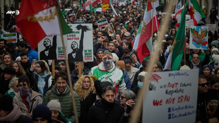 สหรัฐฯ เตือนพลเมืองอพยพจากอิหร่าน หลังประท้วงเข้าสัปดาห์ที่ 3 