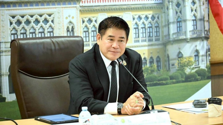 คลี่ปมทิ้งการเมืองช่วงไฮไลท์ "ธรรมนัส" อ้างแพลนเป็นปีไปดู "แสงเหนือ"