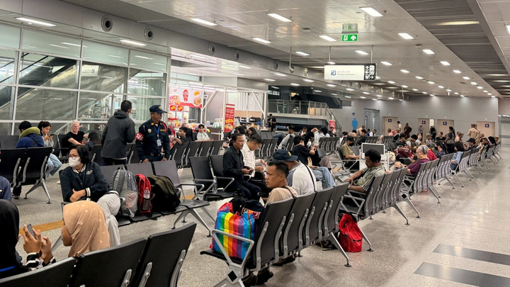 รฟท.พร้อมรองรับ ปชช.ไปเลือกตั้ง - CAAT ยันราคาตั๋วเครื่องบินไม่เกินเพดาน