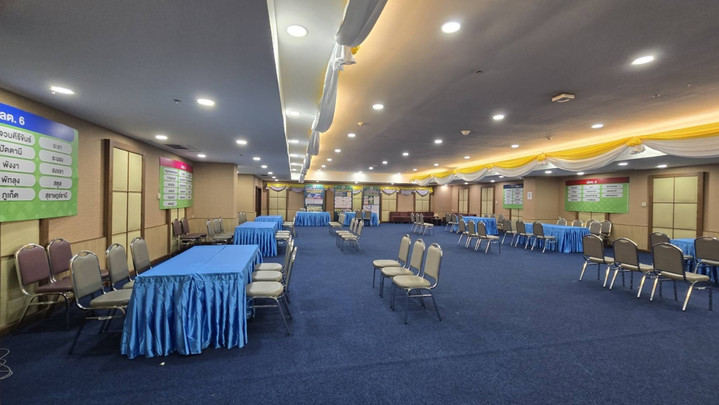 "กกต." โชว์สถานที่ เตรียมรับรอง 396 สส.