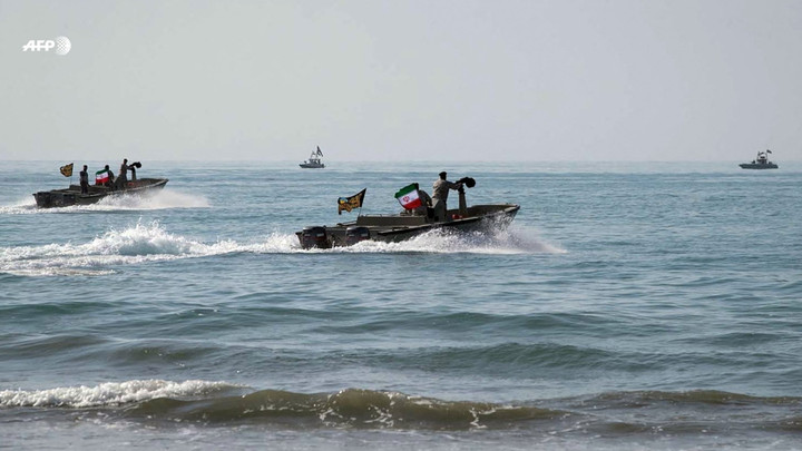เล็กแต่ร้าย! "กองเรือยุง" อาวุธอิหร่านท้าทายทัพเรือสหรัฐฯ ในช่องแคบฮอร์มุซ