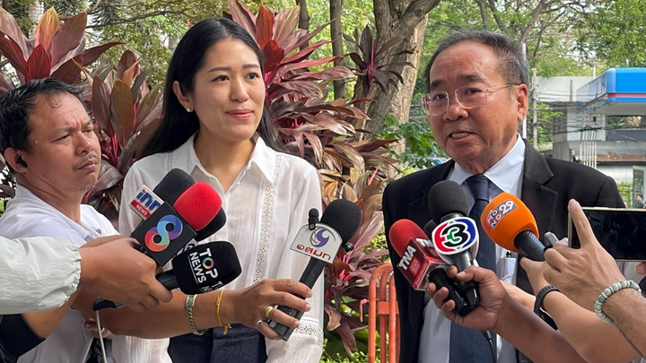 ศาลอุทธรณ์ ยกฟ้อง "ช่อ พรรณิการ์" ไม่ผิด พ.ร.บ.คอมพิวเตอร์ ปมโพสต์เพลงยาว