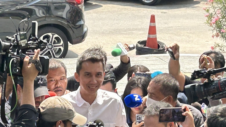 “ชนนพัฒฐ์” เข้าพบดีเอสไอ รับทราบข้อกล่าวหาปมโยงเว็บพนัน