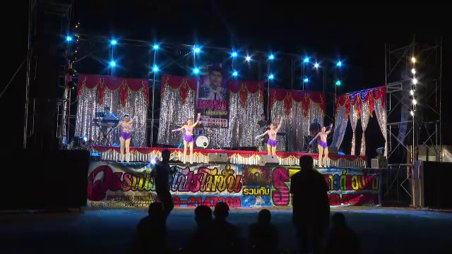 วิกฤตน้ำมันขาดแคลน กระทบวงดนตรีวงหมอลำ-รถแห่ 