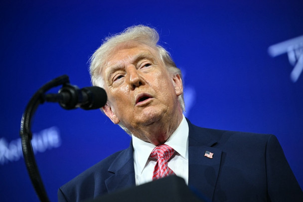 "ทรัมป์" บอกต้องการยึดน้ำมันใน “อิหร่าน" และอาจยึดเกาะคาร์กด้วย