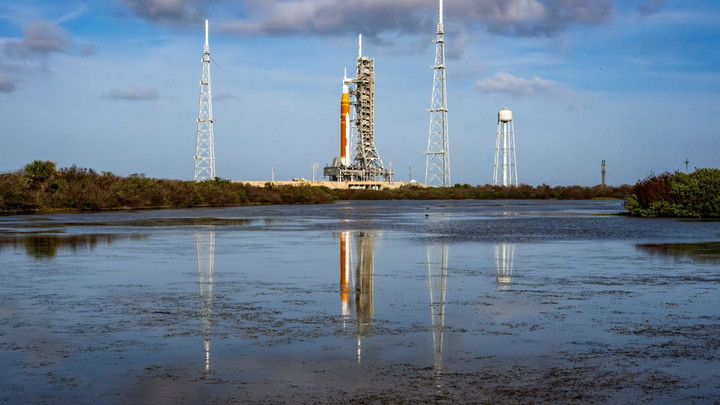 นาซาเตรียมปล่อยจรวดส่ง 4 นักบินอวกาศในภารกิจ Artemis 2 โคจรรอบดวงจันทร์