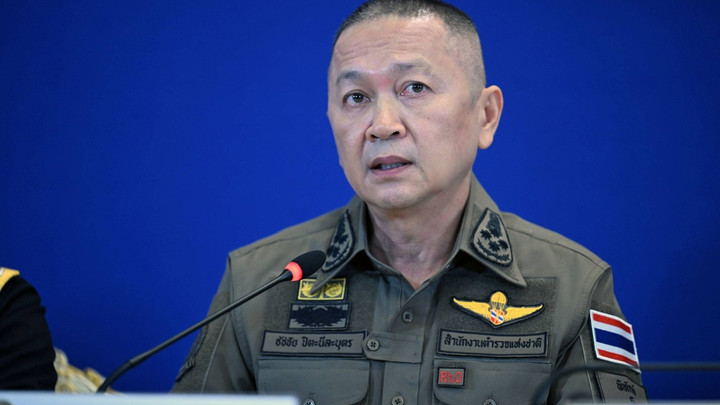 รอง ผบ.ตร.พบปั๊ม 6 แห่งกักตุนน้ำมัน ฟันกำไร 10 บาท/ลิตร