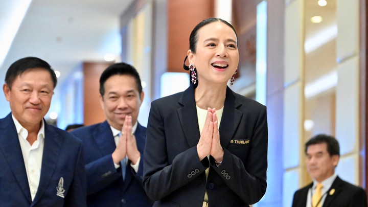 "มาดามแป้ง" ปัดตอบ ชิงเก้าอี้ "ผู้ว่าฯ กทม"