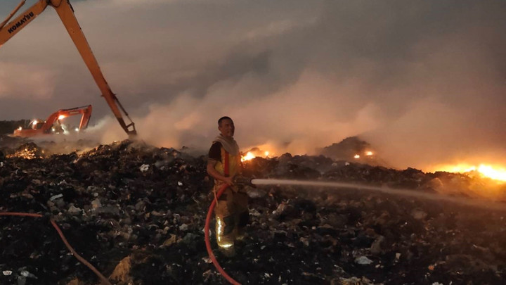 ภูเก็ตงดให้บริการน้ำสงกรานต์ จากเหตุเพลิงไหม้บ่อขยะสะพานหิน