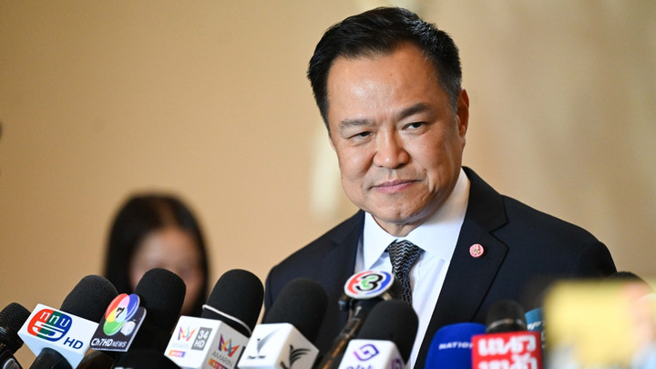 "อนุทิน" ยันเกาะติดตะวันออกกลาง เร่งมาตรการ ลดค่าไฟ-สินค้าถูก-คนละครึ่งพลัส