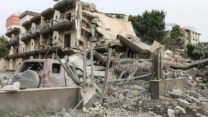 อิสราเอล-เฮซบอลลาห์เดินหน้าปะทะ เจ้าหน้าที่การแพทย์เลบานอนตาย 3 คน