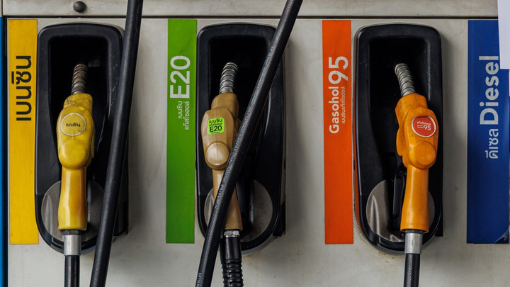 อัปเดตราคาน้ำมันดีเซล-เบนซิน-โซฮอล์ 17 เม.ย.69