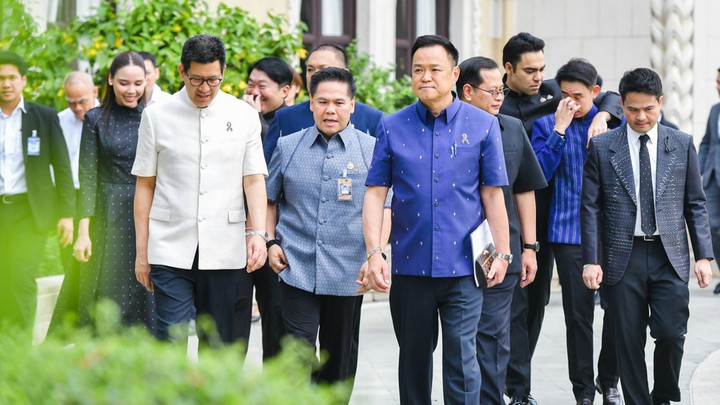 นายกฯ สั่ง "เอกนิติ-กฤษฎีกา" ศึกษาหากทำ พ.ร.ก.กู้เงิน-ขยายเพดานหนี้