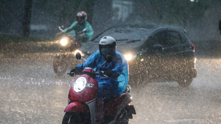 กรมอุตุฯ เตือนไทยรับมืออากาศแปรปรวน-ฝนตกหนักบางแห่ง 7-10 พ.ค.
