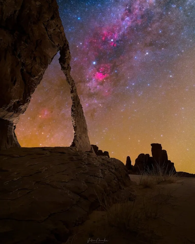 ‘Echiwile Arch’ โดย Vikas Chander ถ่ายที่เทือกเขามรดกโลก Ennedi Massif ชาด