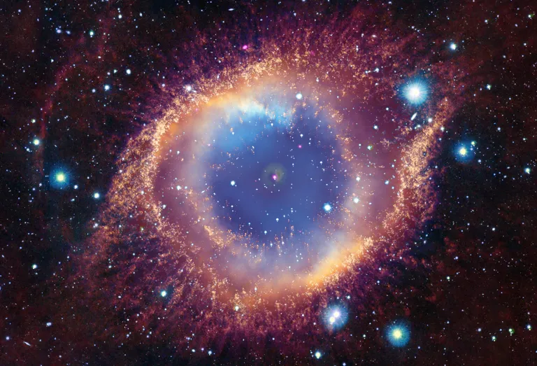 ภาพถ่ายของเนบิวลาเกลียว (Helix Nebula)
