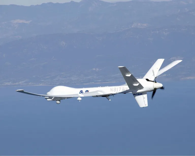 ภาพโดรน MQ-9 Altair ของ NASA และ NOAA สำหรับการสำรวจทางทะเล
