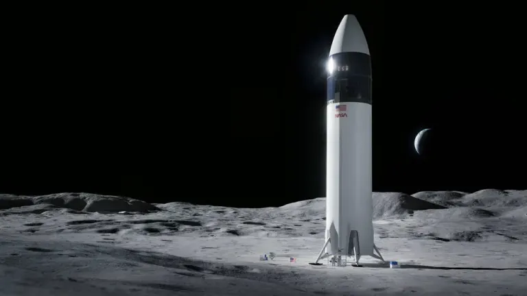 ภาพโมเดลยาน Starship Human Landing system ของ SpaceX ที่จะพามนุษย์เดินทางไปยังดวงจันทร์