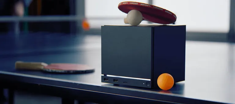 เครื่องเกม Steam Machine ที่ทาง Valve ชูจุดเด่นที่ความเล็กและสามารถใช้งานได้สะดวกกว่าเครื่องคอมพิวเตอร์ ภาพจาก Steam_Valve