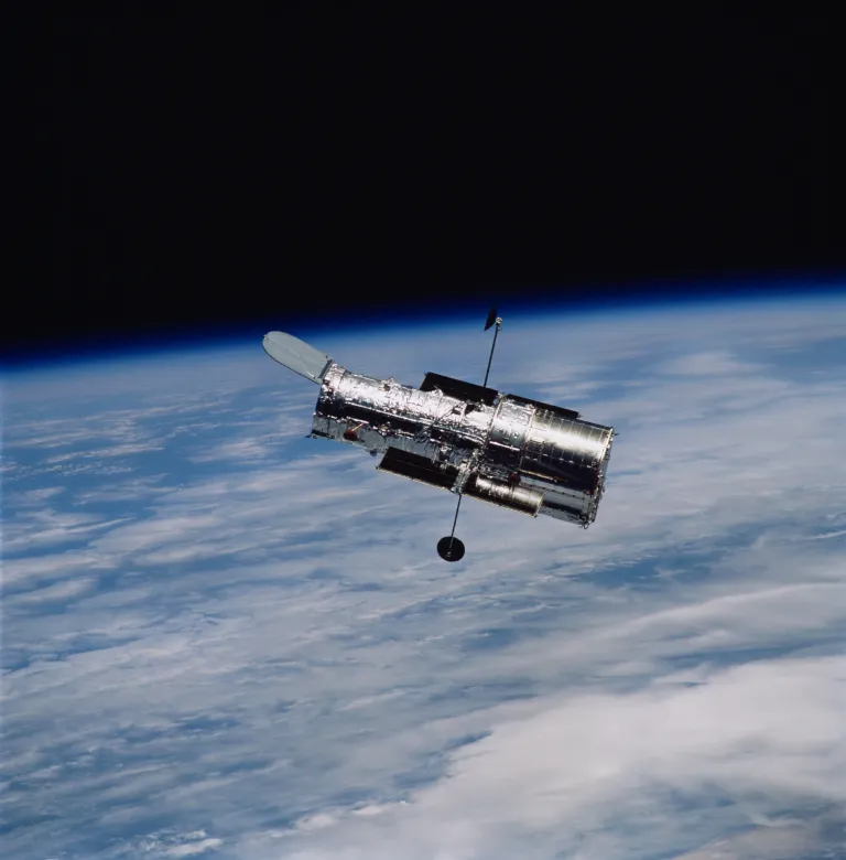 hubble-space-telescope-hst-6