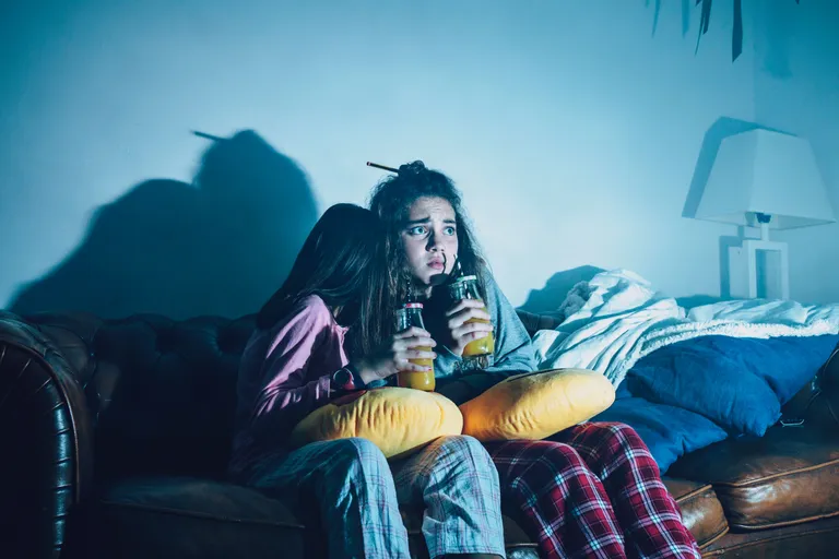 kids-frightened-with-movie