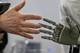 Claude AI คืออะไร ? รู้จัก AI ผู้ช่วยอัจฉริยะจาก Anthropic เขย่าวงการเทคฯ โลก